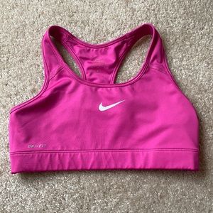 Nike sports bra Medium